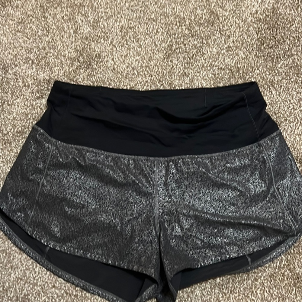 Black and silver Lululemon shorts